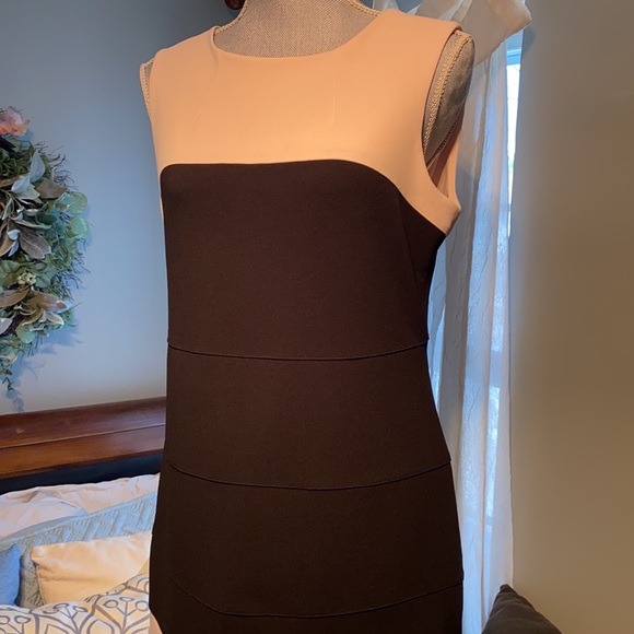 Tommy Hilfiger Colorblock sleeveless knee length pink and black sheath dress 6 - Picture 2 of 15